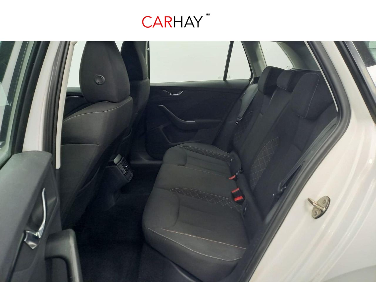 SKODA KAMIQ 1.0 TSI 81kW (110CV) DSG Ambition 27