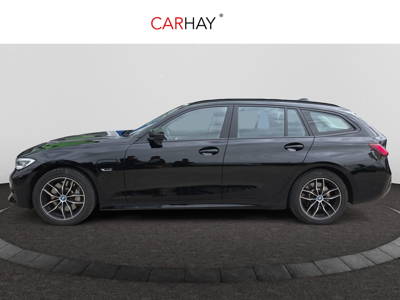 BMW SERIE 3 330e xDrive Touring 29 