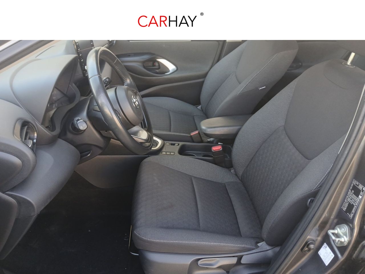 TOYOTA YARIS 1.5 120H Business Plus 10 