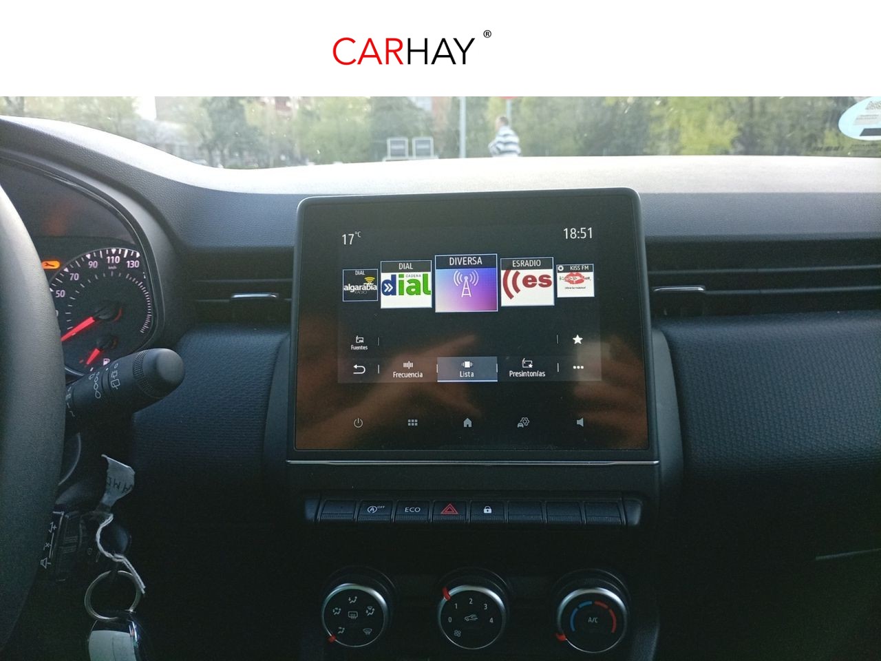 RENAULT CLIO Equilibre TCe 67 kW (91CV) 18