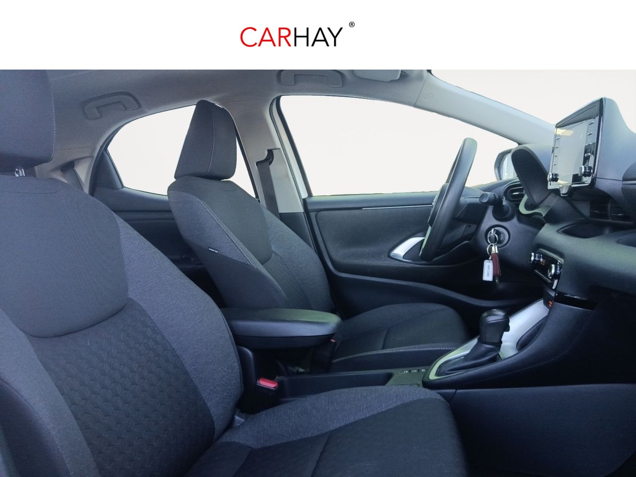 TOYOTA YARIS 1.5 120H Business Plus 13 