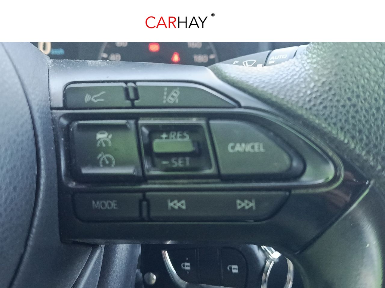 TOYOTA YARIS 1.5 120H Business Plus 15 
