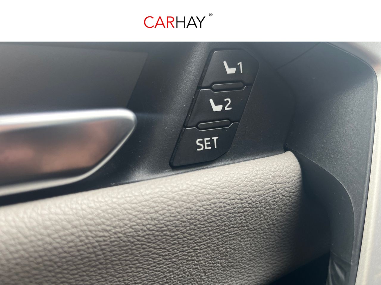 TOYOTA RAV4 2.5l 220H Luxury 18 
