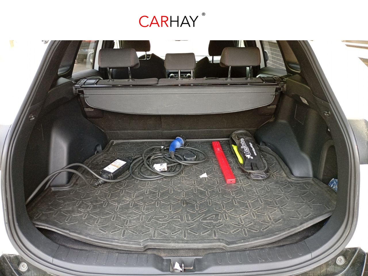 TOYOTA RAV4 2.5l PLUG-IN 300PH (e-CVT) Advance 17 