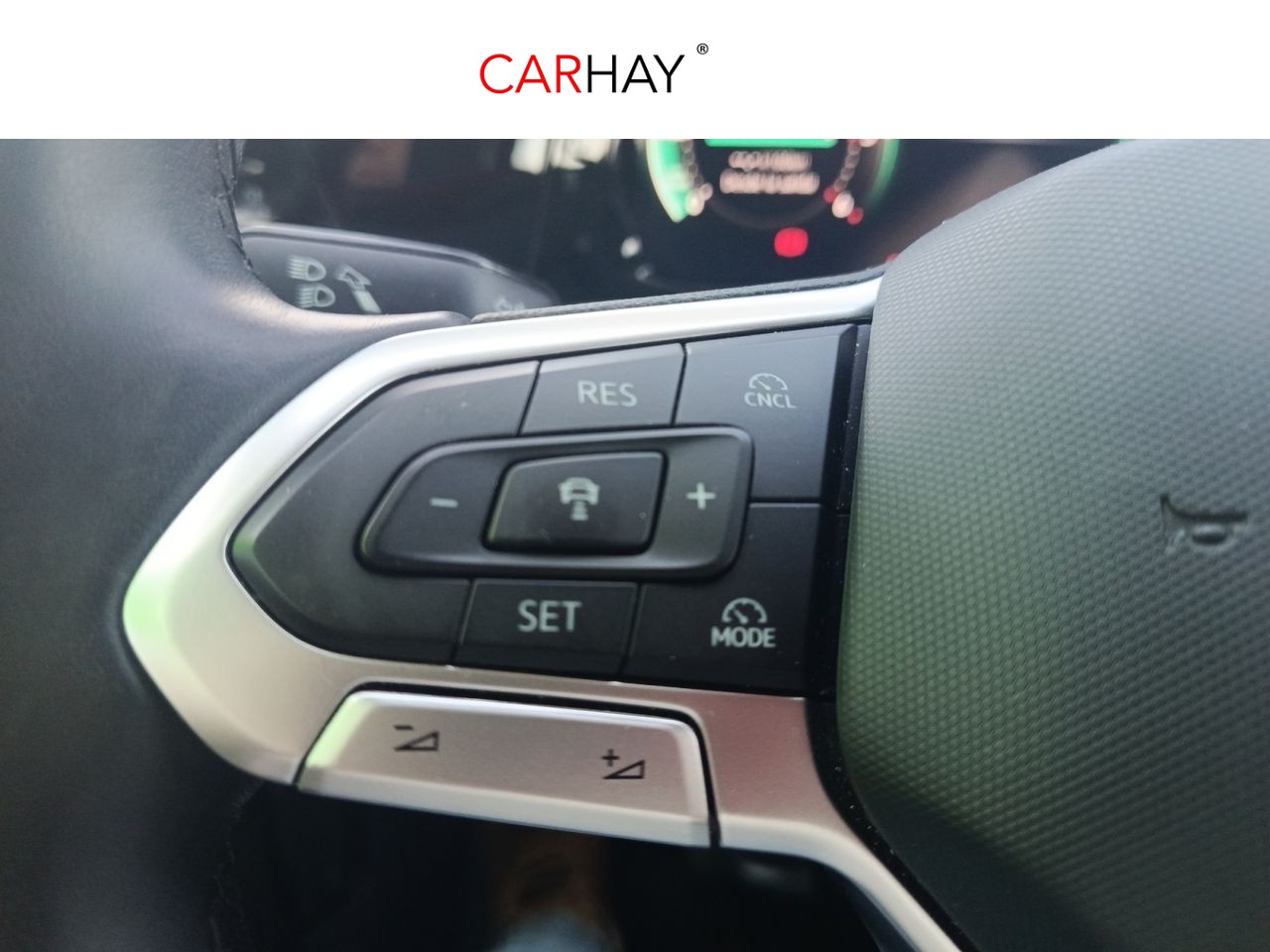 VOLKSWAGEN GOLF Life 2.0 TDI 85kW (115CV) 19 