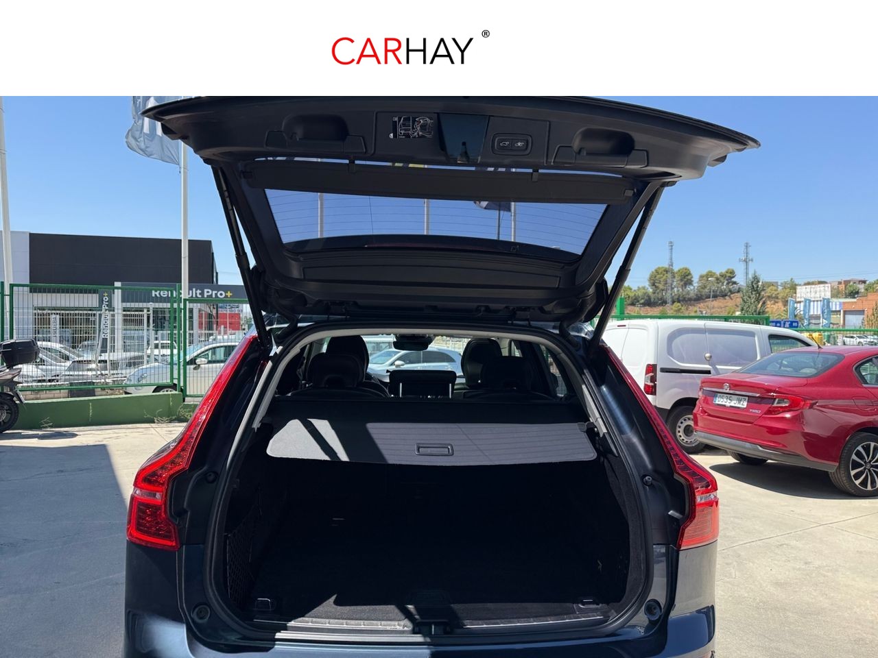 VOLVO XC60 2.0 T8 AWD Momentum Auto 14 