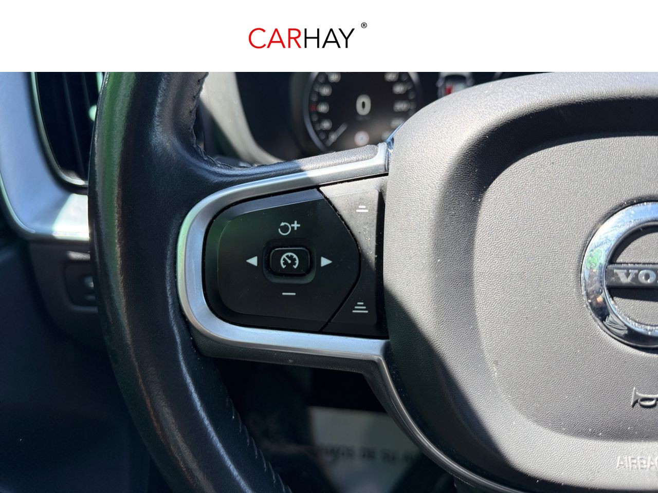 VOLVO XC60 2.0 T8 AWD Momentum Auto 18 