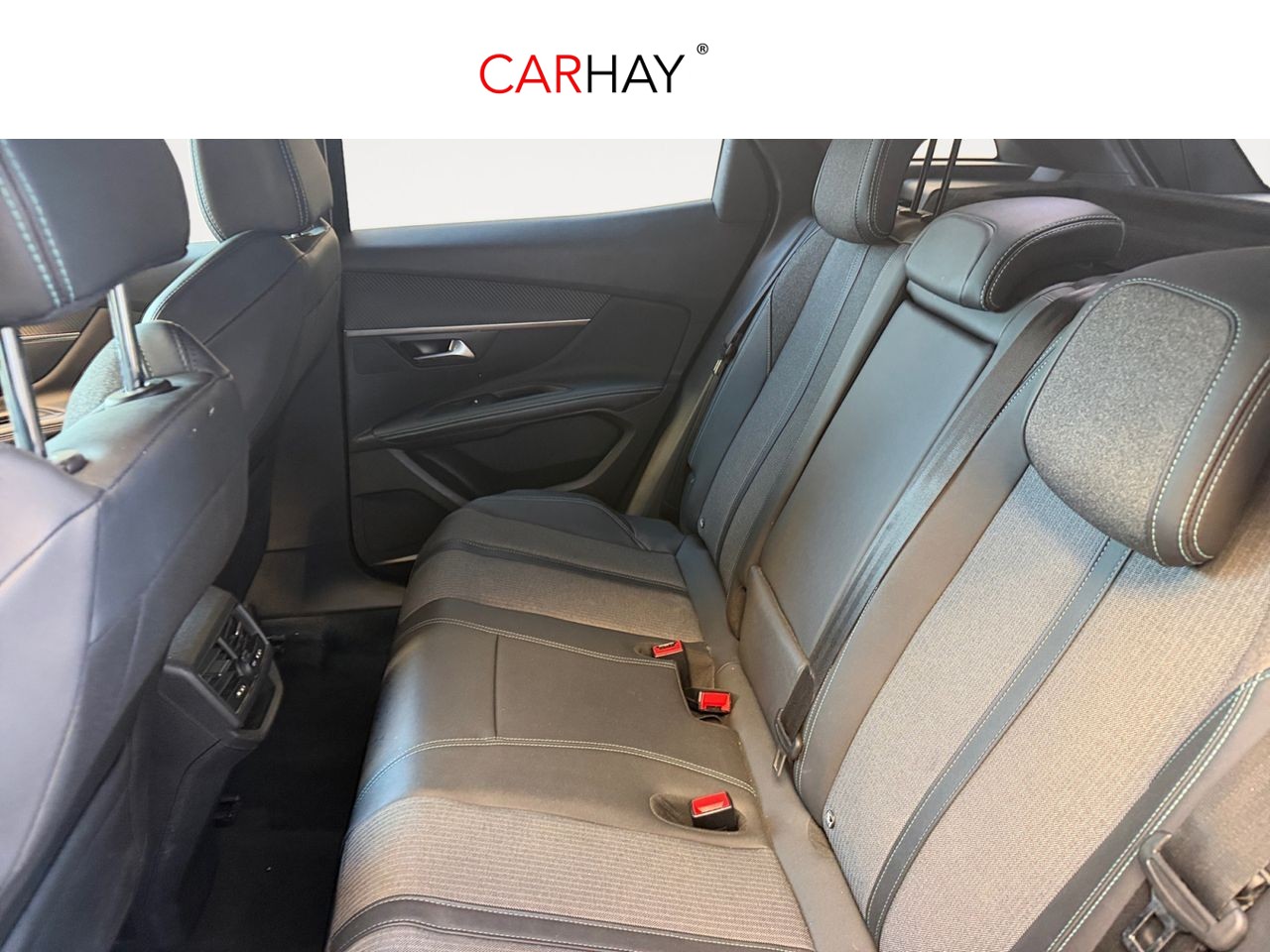 PEUGEOT 3008 HYBRID 180 e-EAT8 Allure Pack 12