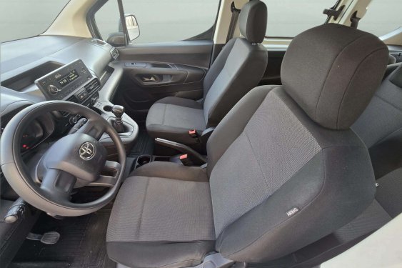 TOYOTA PROACE CITY VERSO 1.5d 100cv. 2021 de segunda mano