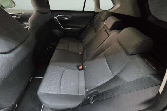 TOYOTA RAV4 2.5 HYBRID 218cv. 4X2 STYLE 2025 de segunda mano