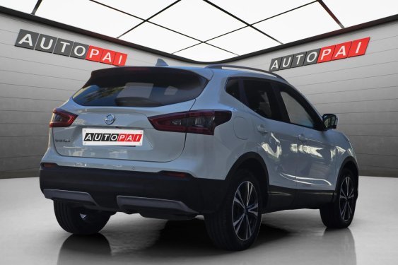 NISSAN QASHQAI 1.7 dci 150cv. N-Connecta 4x2 2020 de segunda mano
