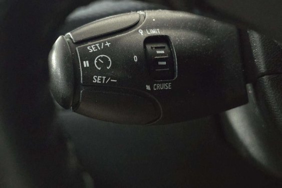 PEUGEOT 208 1.2 Style 82cv. 2017 de segunda mano