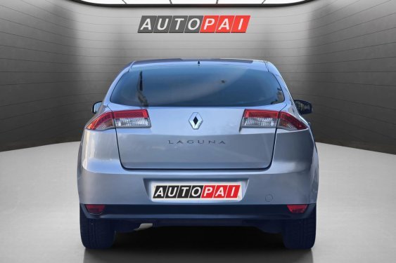 RENAULT LAGUNA 2.0dci 130cv. 2008 de segunda mano