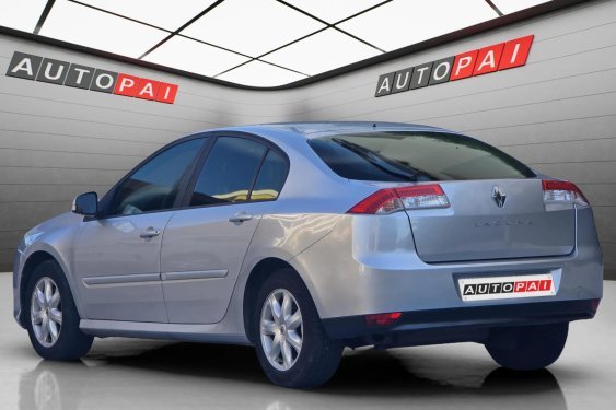 RENAULT LAGUNA 2.0dci 130cv. 2008 de segunda mano