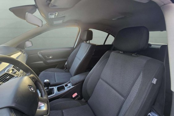 RENAULT LAGUNA 2.0dci 130cv. 2008 de segunda mano