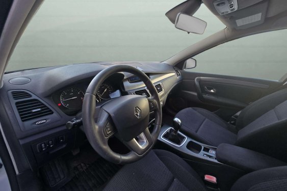 RENAULT LAGUNA 2.0dci 130cv. 2008 de segunda mano