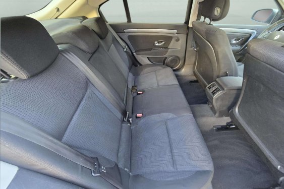 RENAULT LAGUNA 2.0dci 130cv. 2008 de segunda mano