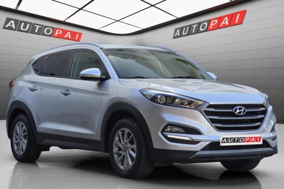 HYUNDAI TUCSON 1.7 CRDI 116cv. ESSENCE 4x2 2016 de segunda mano