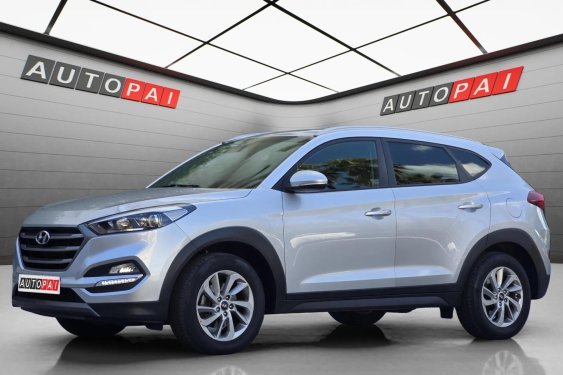 HYUNDAI TUCSON 1.7 CRDI 116cv. ESSENCE 4x2 2016 de segunda mano