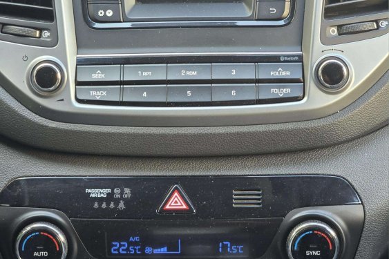 HYUNDAI TUCSON 1.7 CRDI 116cv. ESSENCE 4x2 2016 de segunda mano
