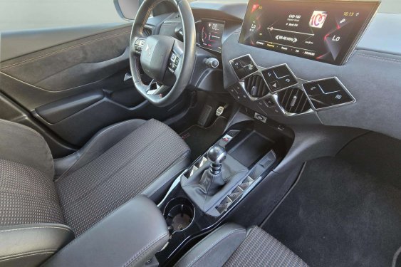 DS DS 3 CROSSBACK 1.2i 100cv. PERFORMANCE LINE 2022 de segunda mano