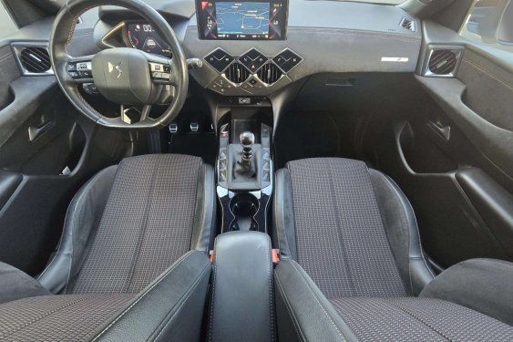 DS DS 3 CROSSBACK 1.2i 100cv. PERFORMANCE LINE 2021 de segunda mano