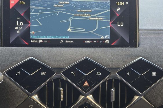 DS DS 3 CROSSBACK 1.2i 100cv. PERFORMANCE LINE 2021 de segunda mano