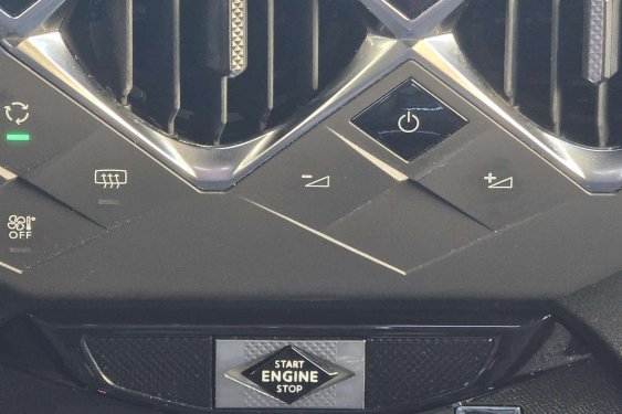 DS DS 3 CROSSBACK 1.2i 100cv. PERFORMANCE LINE 2021 de segunda mano