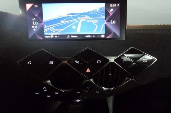 DS DS 3 CROSSBACK 1.2i 100cv. PERFORMANCE LINE 2021 de segunda mano
