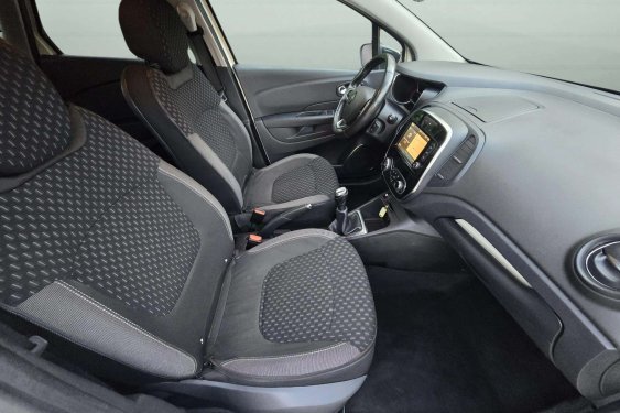 RENAULT CAPTUR 1.5dci 90cv. DYNAMIQUE 2017 de segunda mano