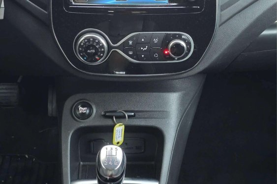 RENAULT CAPTUR 1.5dci 90cv. DYNAMIQUE 2017 de segunda mano