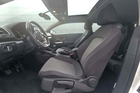 VOLKSWAGEN SCIROCCO 1.4 TSI 125cv. R-Line 2017 de segunda mano
