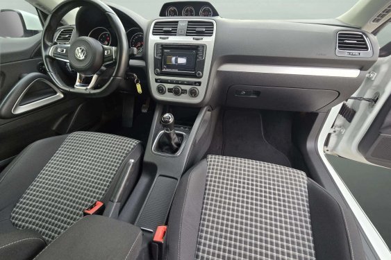 VOLKSWAGEN SCIROCCO 1.4 TSI 125cv. R-Line 2017 de segunda mano