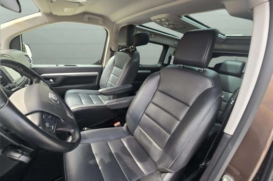 TOYOTA PROACE VERSO L1 VIP 2.0d 180cv. automático 2020 de segunda mano