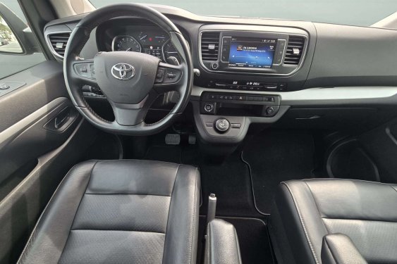 TOYOTA PROACE VERSO L1 VIP 2.0d 180cv. automático 2020 de segunda mano