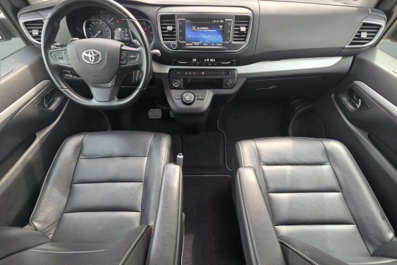 TOYOTA PROACE VERSO L1 VIP 2.0d 180cv. automático 2020 de segunda mano
