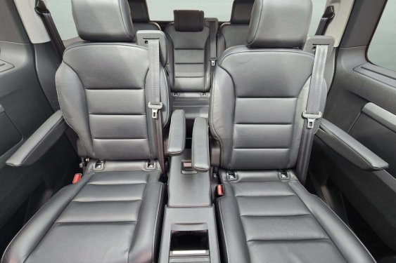 TOYOTA PROACE VERSO L1 VIP 2.0d 180cv. automático 2020 de segunda mano