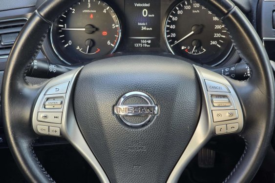 NISSAN PULSAR 1.5 dci 110cv. VISIA 2015 de segunda mano