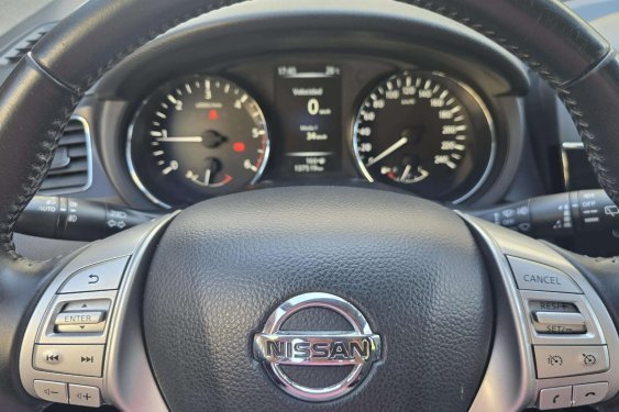 NISSAN PULSAR 1.5 dci 110cv. VISIA 2015 de segunda mano