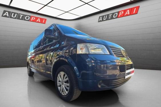 VOLKSWAGEN CARAVELLE LARGO COMBI 2.5 TDI 130cv.(TURISMO) 2008 de segunda mano