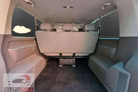 VOLKSWAGEN CARAVELLE LARGO COMBI 2.5 TDI 130cv.(TURISMO) 2008 de segunda mano