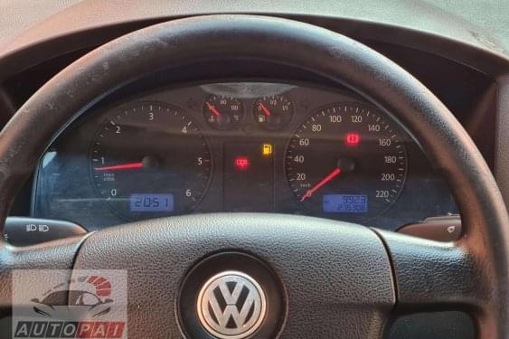 VOLKSWAGEN CARAVELLE LARGO COMBI 2.5 TDI 130cv.(TURISMO) 2008 de segunda mano