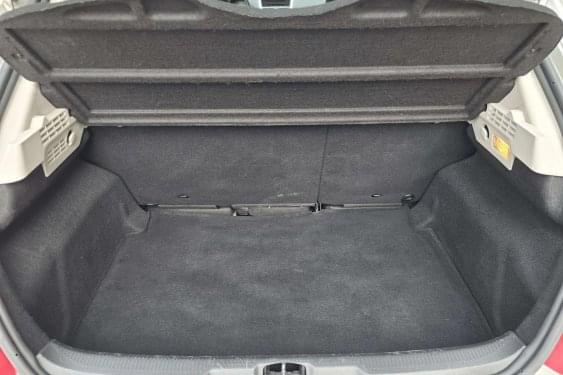 PEUGEOT 207 1.4i 75cv. 2007 de segunda mano