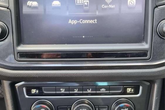 VOLKSWAGEN TIGUAN 2.0TDI 190cv. R-LINE DSG 4MOTION 2016 de segunda mano