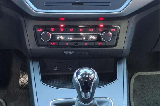 SEAT IBIZA 1.0 TGI 90CV GASOLINA & GNC STYLE 2019 de segunda mano