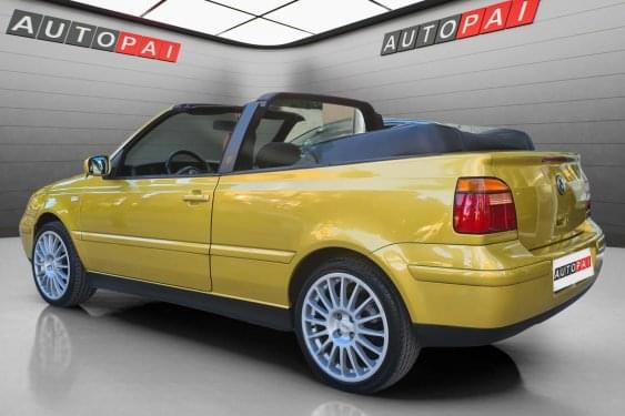 VOLKSWAGEN GOLF CABRIOLET 1.8 1999 de segunda mano