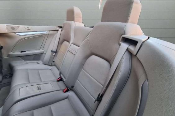 MERCEDES CLASE E CABRIO E200 ELEGANCE AUTOMÁTICO 2012 de segunda mano