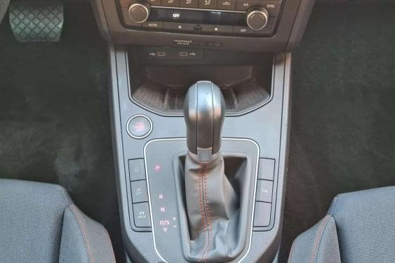 SEAT IBIZA 1.5 TSI 150cv. DSG FR 2023 de segunda mano