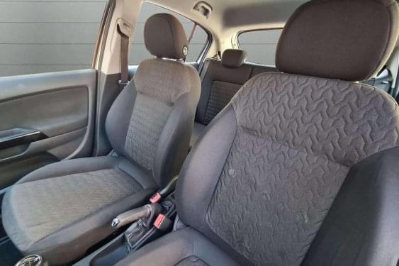 OPEL CORSA 1.4i 100cv. 2013 de segunda mano