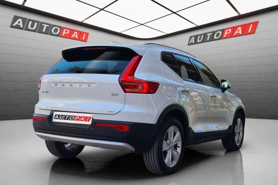VOLVO XC40 CORE 2WD 2.0 165CV AT7 2024 de segunda mano